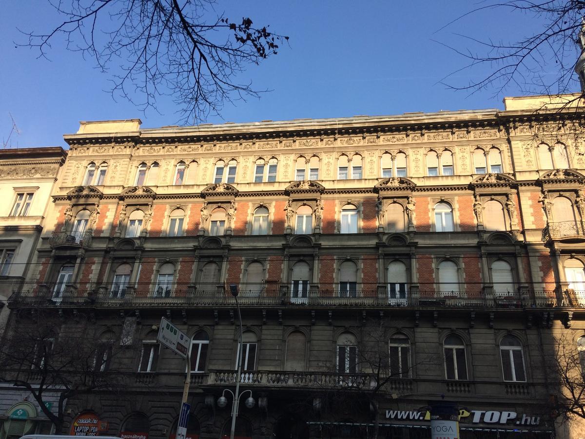 Black Dog Hostel Budapest Exterior foto